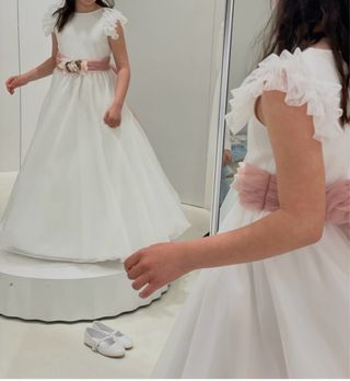 Vestido comunión con cinta rosa
