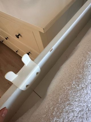 Cambiador IKEA con accesorios