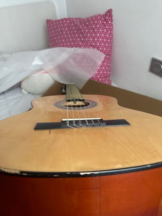 Guitarra española(clásica y acústica)