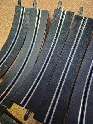 Scalextric Compact Looping