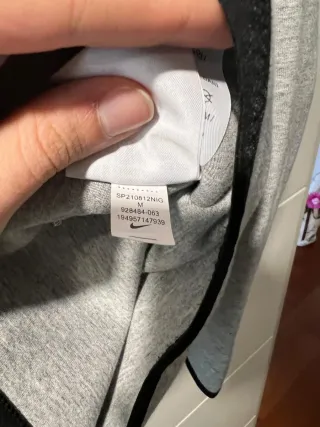 Chaqueta Nike Tech Fleece Gris