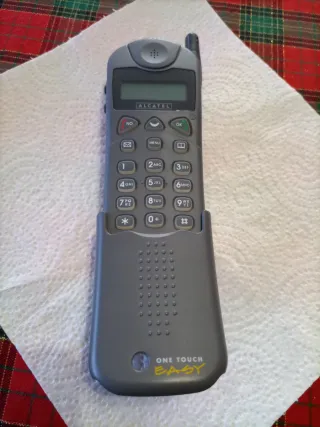 Móvil Alcatel One Touch Easy HD1 Gris