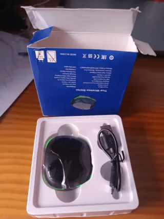 Auriculares Bluetooth Negros con Luces Verdes