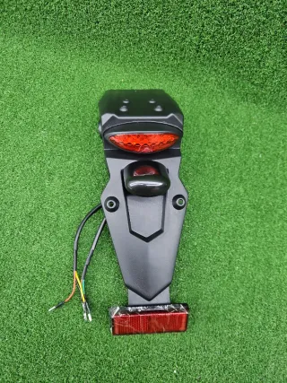 Luz LED Freno Trasero Moto 12V