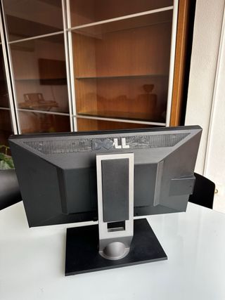 Pantalla Dell 22 Negra/Plateada