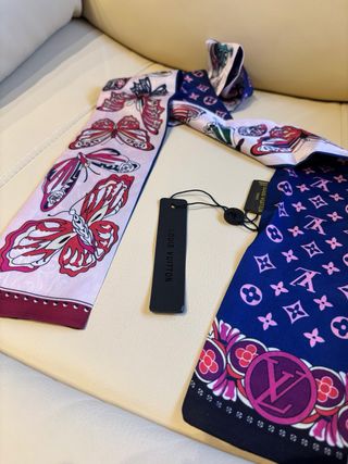Pañuelo Louis Vuitton Mariposa y Monogram