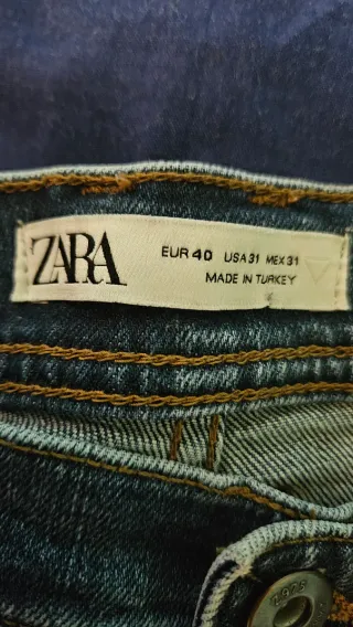 Pantalón vaquero Zara azul