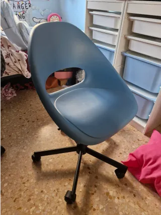 Silla de escritorio giratoria azul