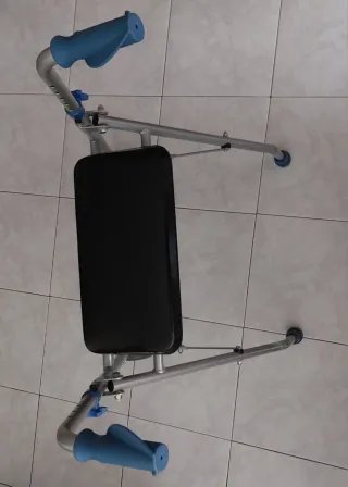 Andador para ancianos con asiento