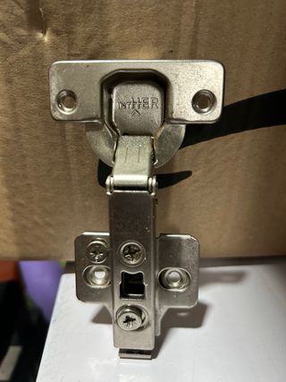 40 Bisagras INTHER Cazoleta Armario Metal.