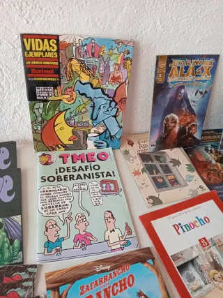 52 cómic de varios géneros .