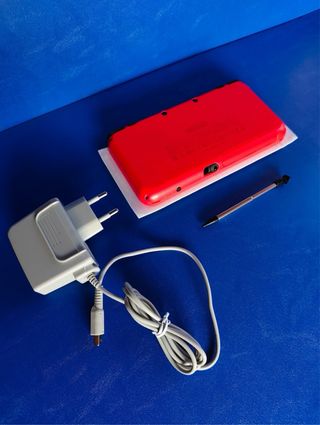 Nintendo 2DS XL Edición Pokeball