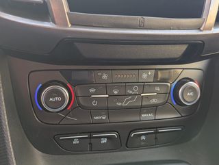 Ford Transit Connect 3Plazas L2 IVA y Garantía Inc