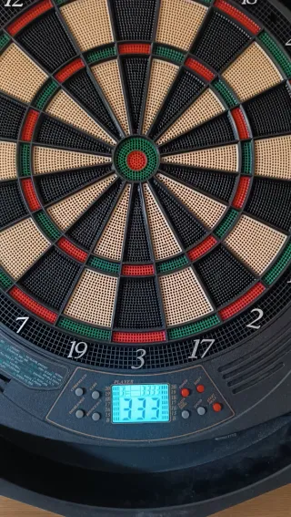 Diana Electrónica con Puertas de Madera