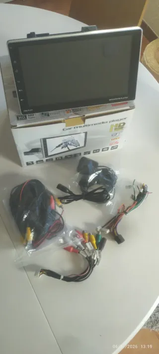 Pantalla multimedia para coche