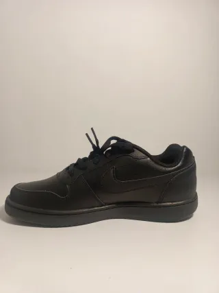 Nike Ebernow Low Negras Talla 42 Nuevas a estrenar