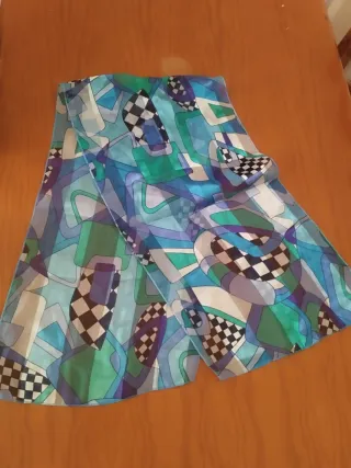 Pañuelo vintage abstracto en tonos azules con bril