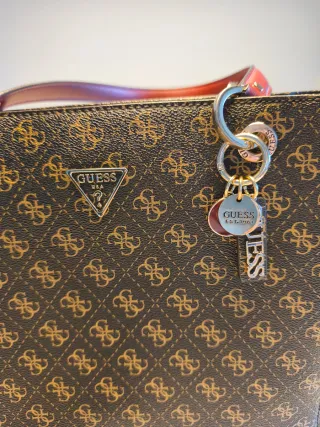 Bolso Guess grande marrón y multicolor