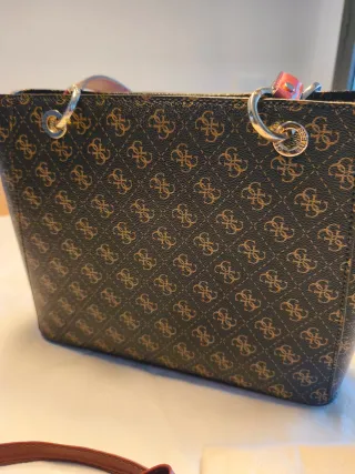 Bolso Guess grande marrón y multicolor