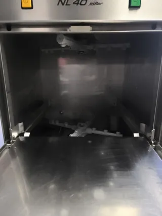 Lavavasos Industrial Adler