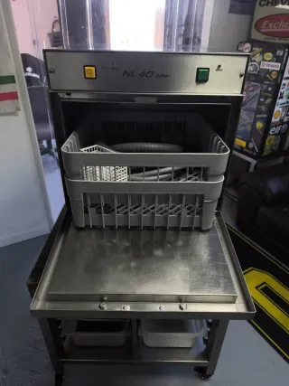 Lavavasos Industrial Adler