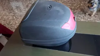 Baúl para moto negro