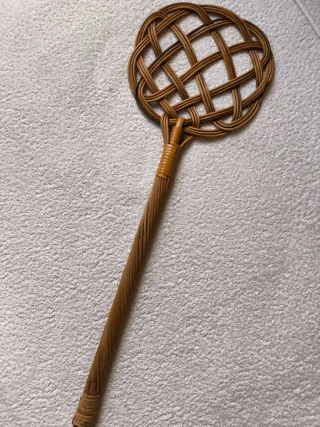 ATIZADOR SACUDIDOR MIMBRE ALFOMBRAS CAMAS MANTAS