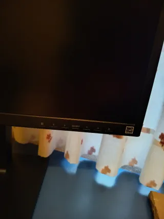 Monitor LG ordenador. 24 pulgadas