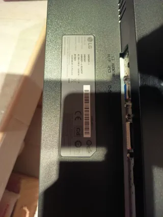 Monitor LG ordenador. 24 pulgadas