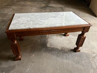 Mesita de café salón madera y mármol