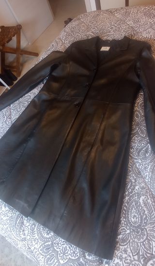 Abrigo de piel ovina (negro, talla 44)