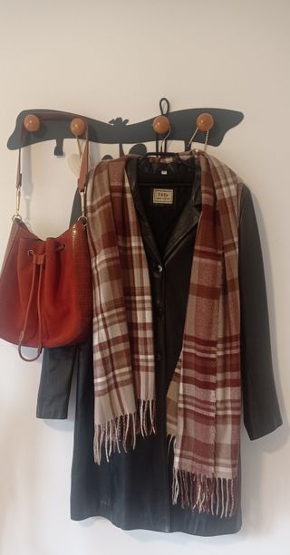 Abrigo de piel ovina (negro, talla 44)