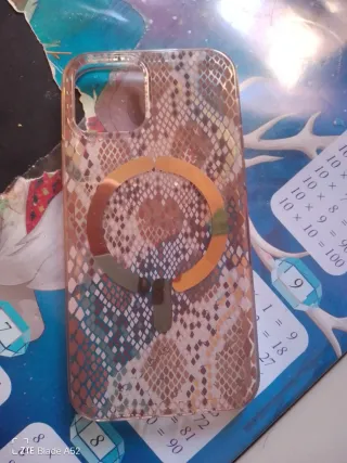 Funda iPhone con diseño de serpiente