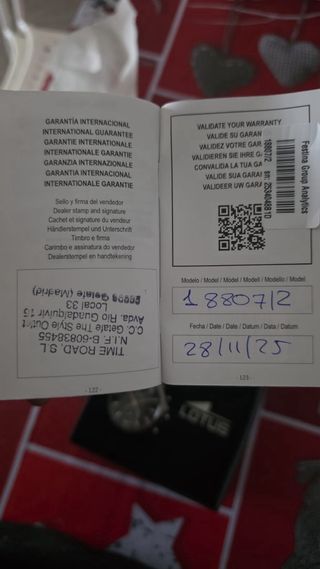 Reloj Lotus Connected Negro y Plateado