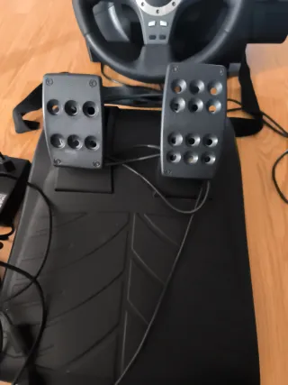 Volante Logitech Driving Force Pro PS2