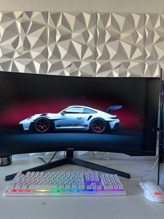 PC Gaming - RTX 5070 + Ryzen 7500F + Monitor Curve
