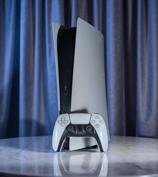 PS5 Digital 850GB + Mando y Caja