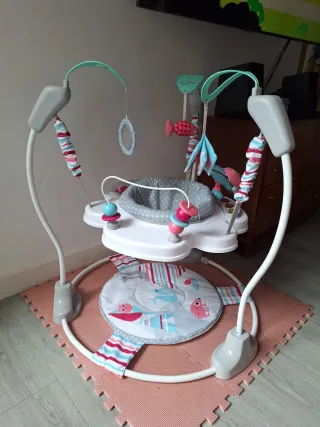 Saltador para bebé con música y luces