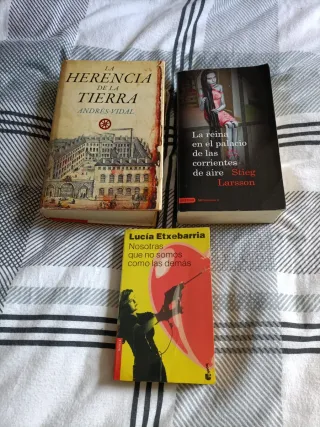 LOTE DE 10 LIBROS POR 7€