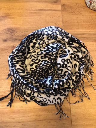 Sciarpa donna fantasia leopardata