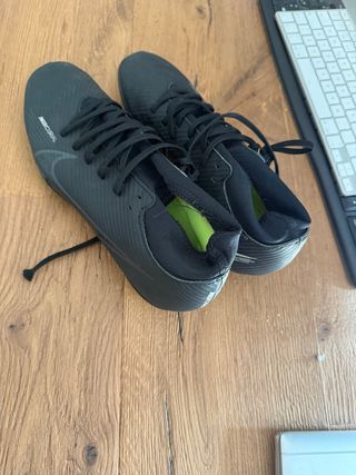 Botas de fútbol Nike Mercurial Negras talla 40