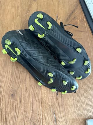 Botas de fútbol Nike Mercurial Negras talla 40