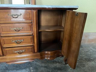 Mueble recibidor madera y espejo mármol