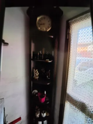 Orologio a colonna ad angolo