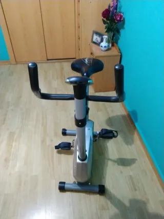 Bicicleta Estática, en buen estado. Recogerla.