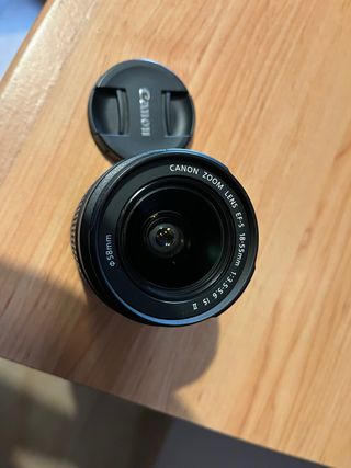 Cámara Canon EOS 2000D + Grip Batería