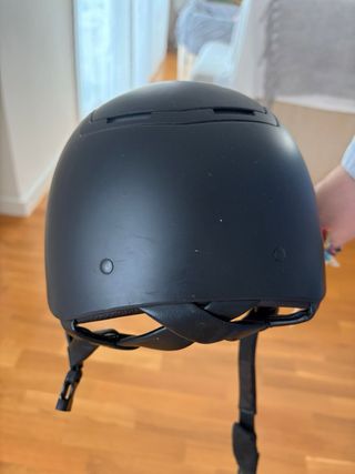 Casco equitación marca BR Negro.