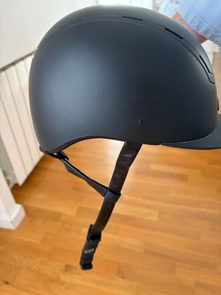 Casco equitación marca BR Negro.