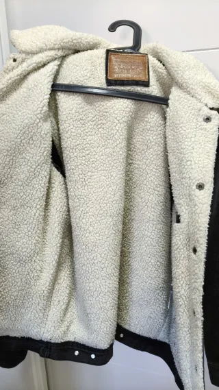 Chaqueta vaquera Levi's gris forrada