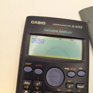 Calculadora Científica Casio fx-82ES